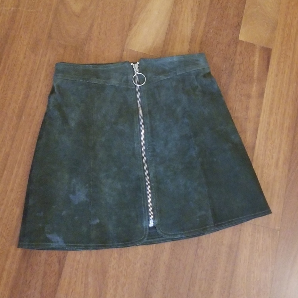 Zara Suede Green Skirt